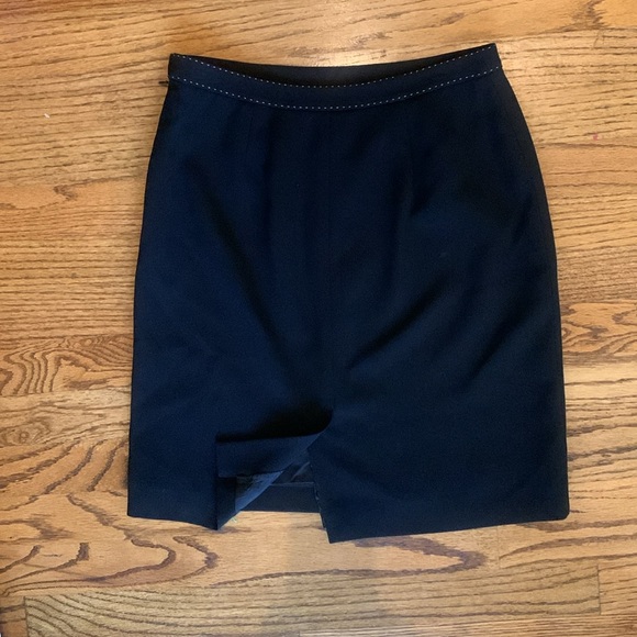 Ann Taylor Petites Black Skirt Blazer Suit Women’s 4P Skirt 6P Jacket Lined EUC - Picture 10 of 12